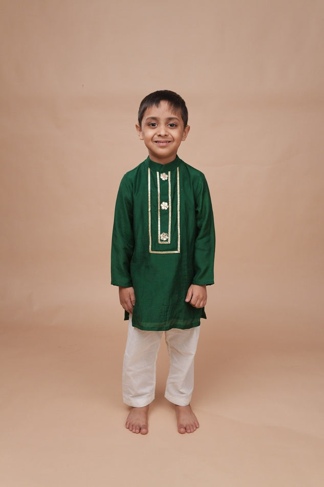 Panna Classic Kurta Set