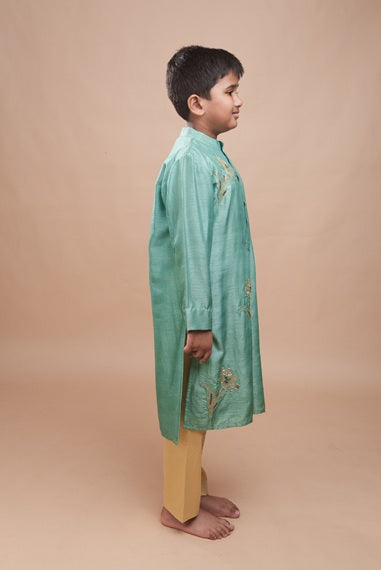 Hara Gul Charm Kurta Set