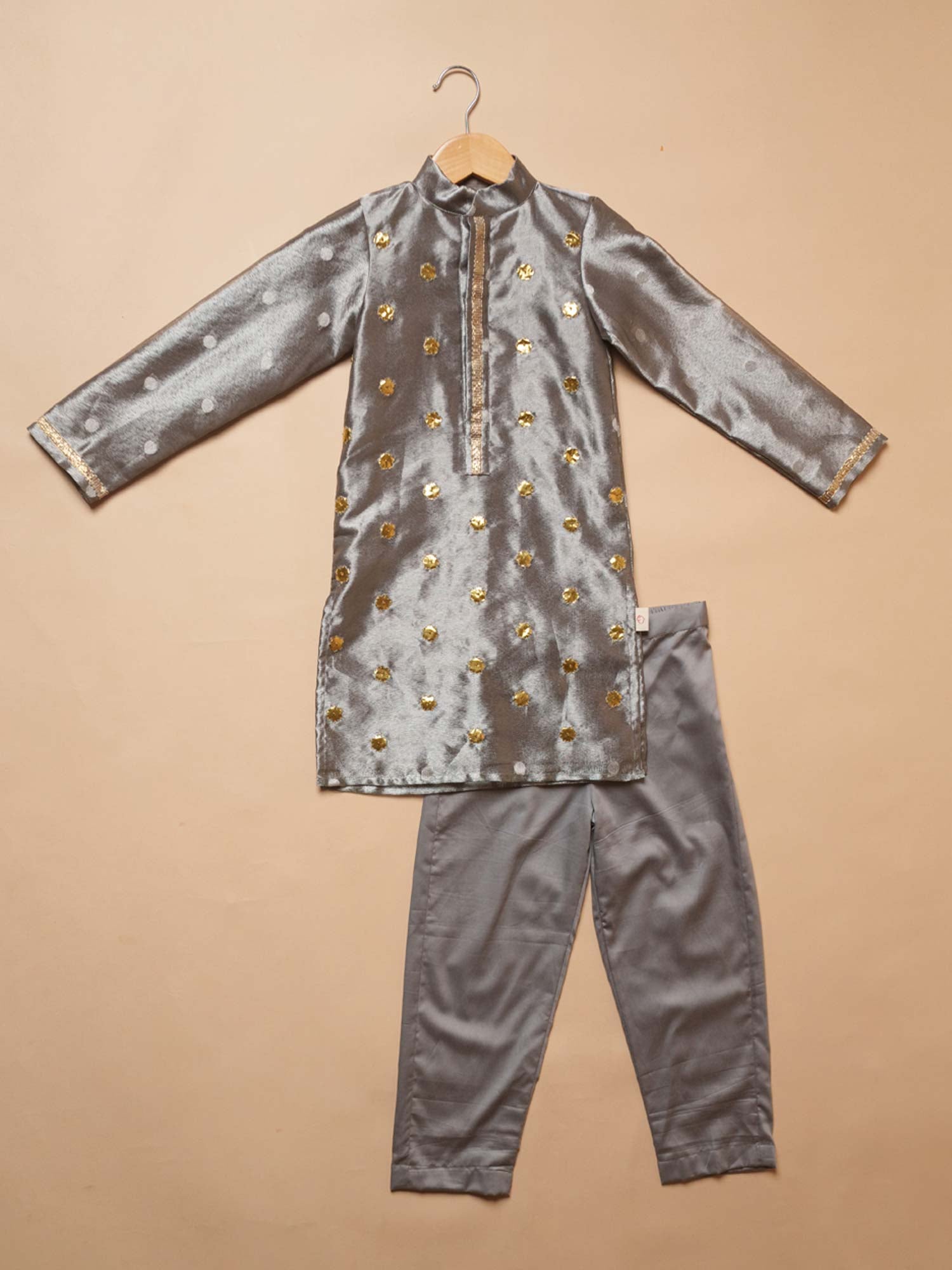 Chaand  gold Kurta Set