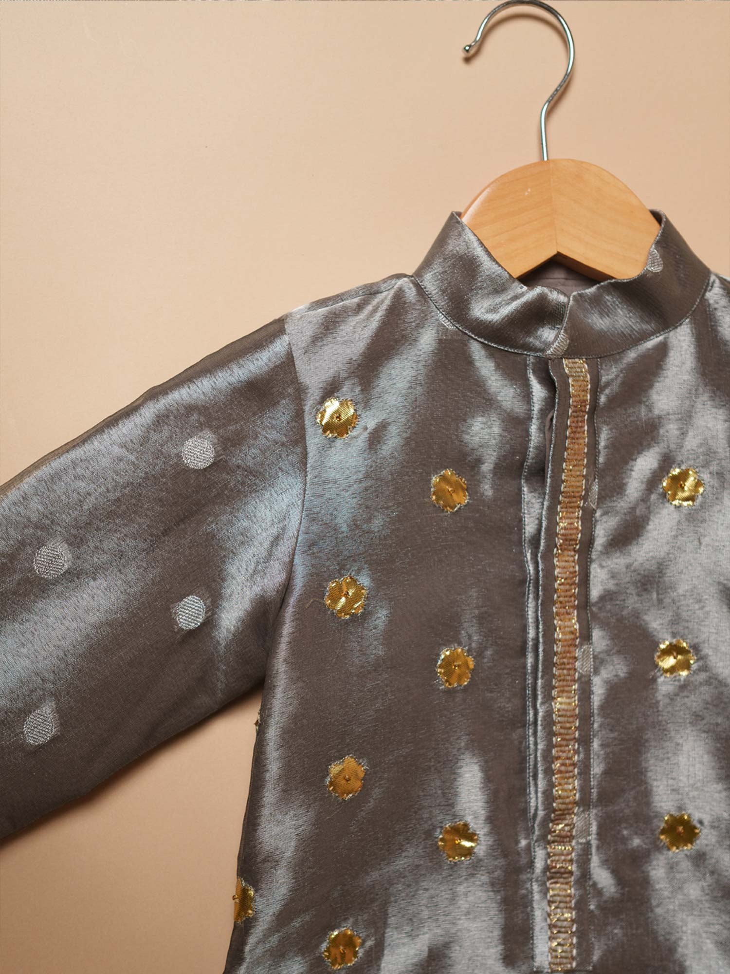 Chaand  gold Kurta Set
