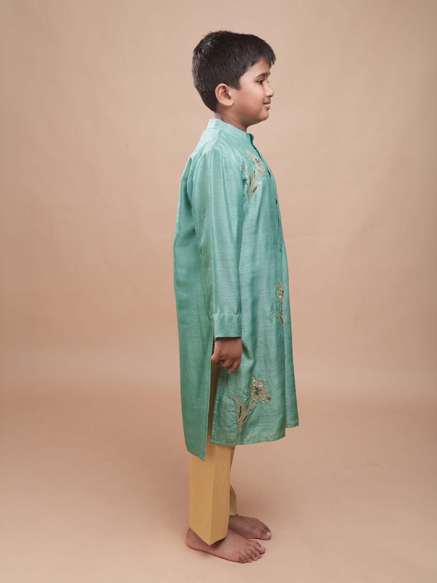 Hara Gul Charm Kurta Set