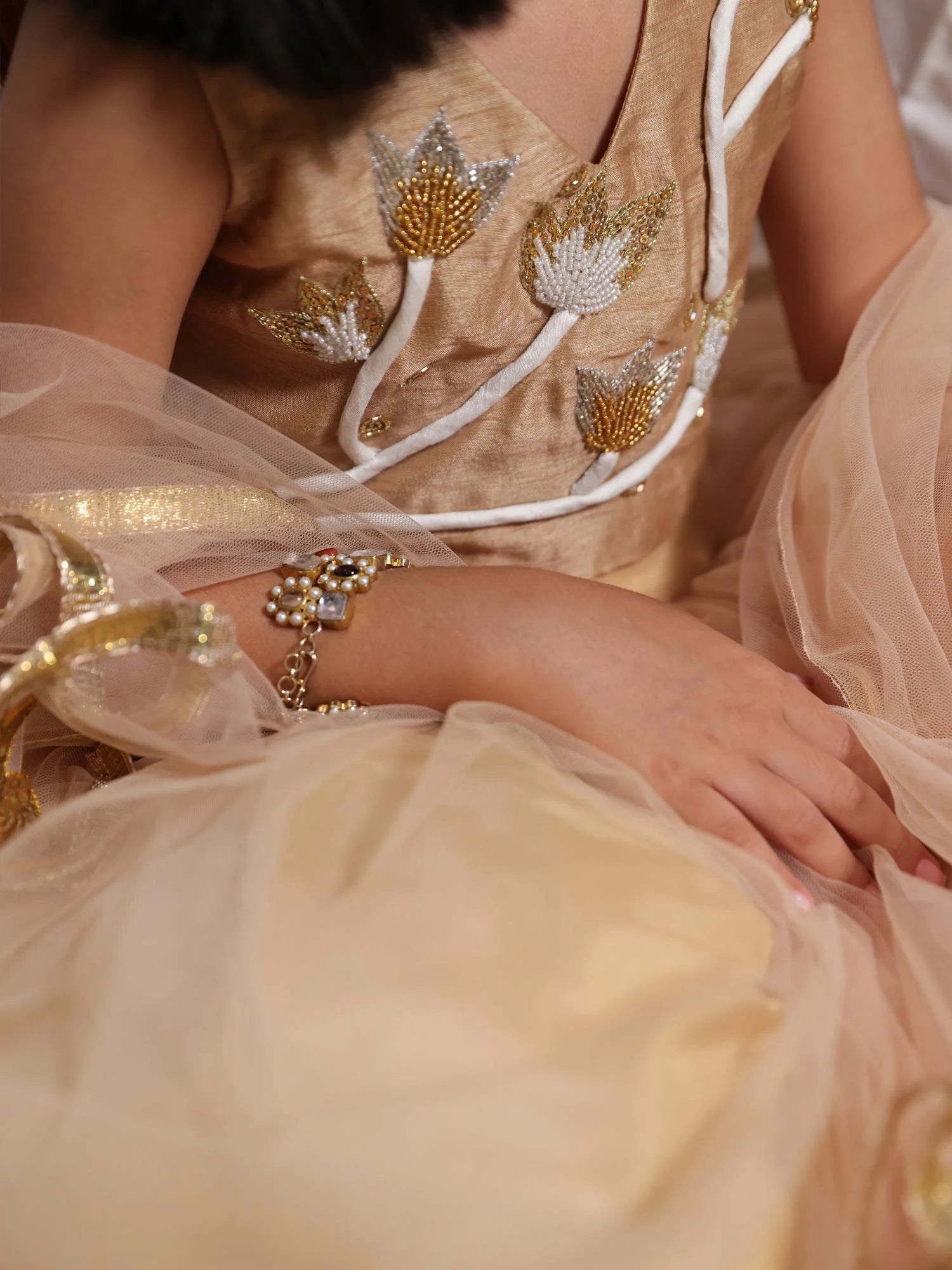 Suhana Golden Taari Lehenga Set